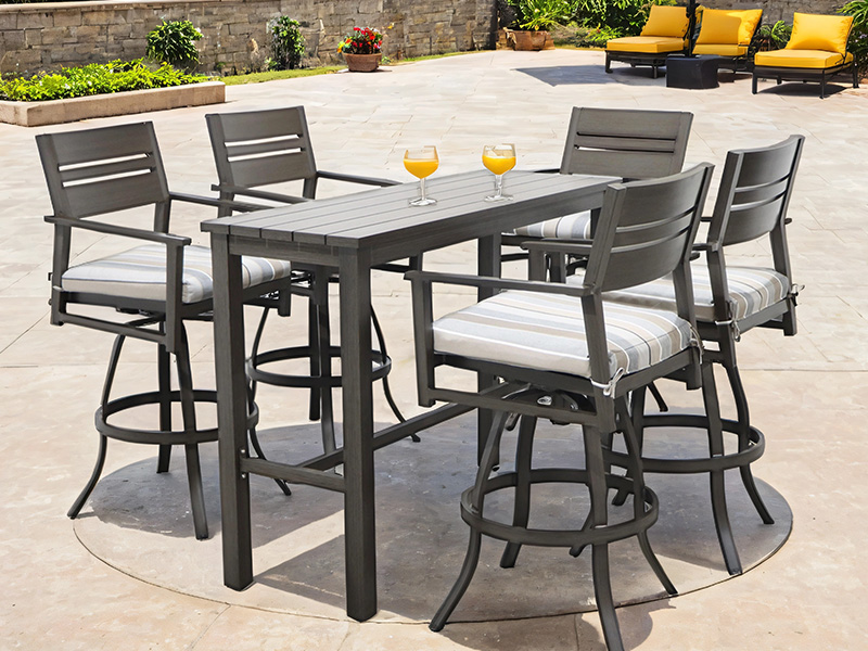Set di 6 sgabelli da bar girevoli da patio in alluminio resistente ai raggi UV Aspect