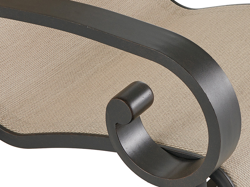 Sedia da pranzo Solstice in alluminio bronzo invecchiato con fionda